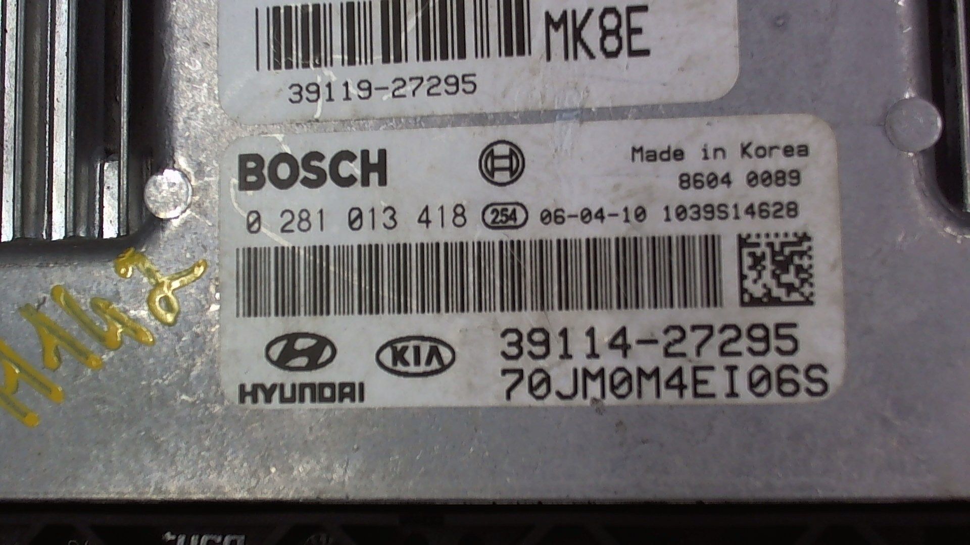 Блок ЭБУ HYUNDAI Tucson 1 39114-27295 281013418 1353519ES