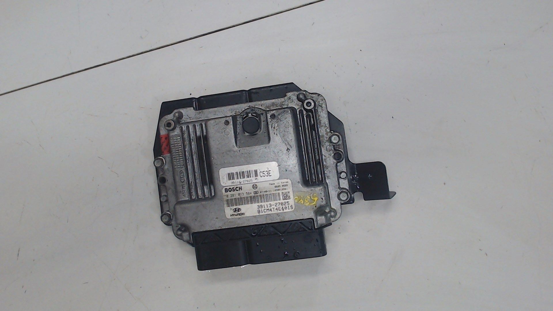 Блок ЭБУ HYUNDAI Santa Fe 39116-27825 3911627825 281013584 1352389ES